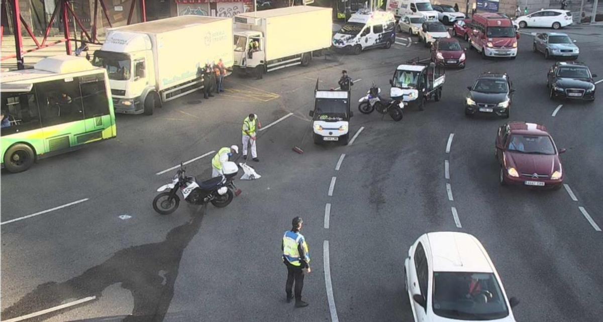 El accidente ocurrió en la salida de la plaza de América hacia la avenida de Castelao.