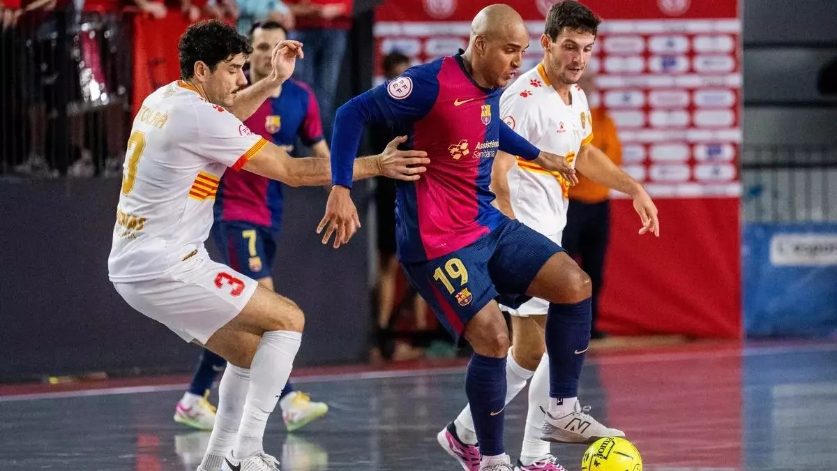 Bar?a - Industrias, un derbi con pron車stico incierto en zona de play-off