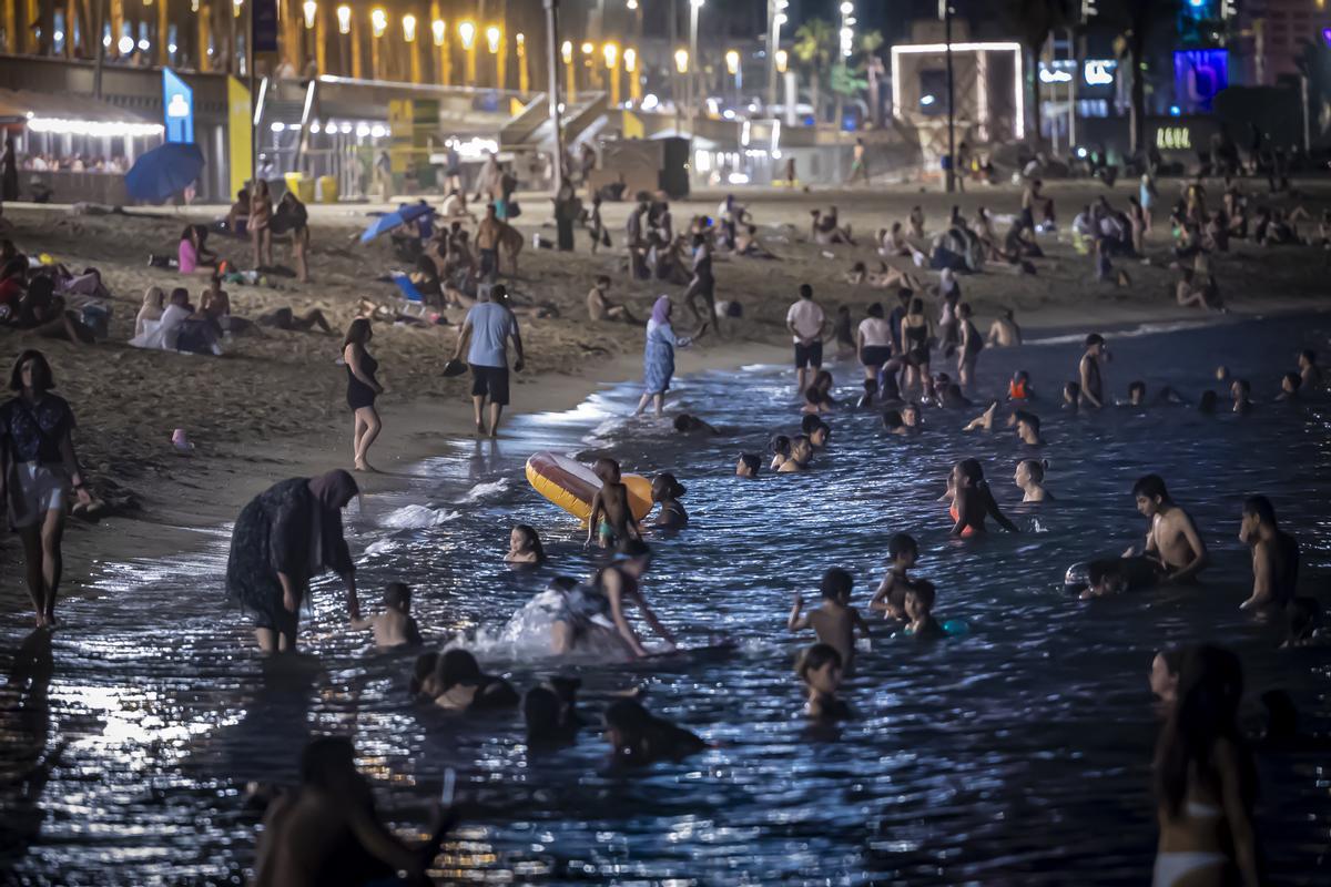 Baños contra la noche infernal en Barcelona