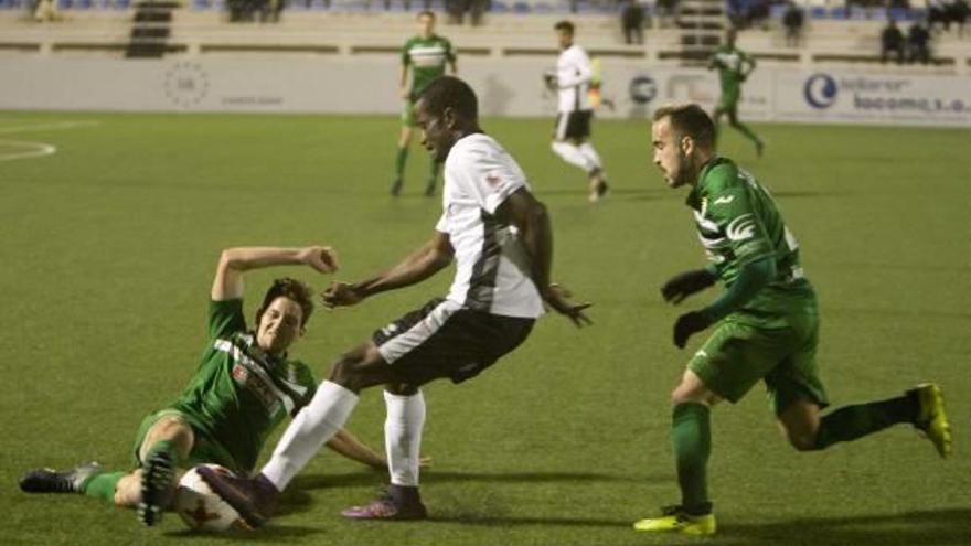 El Ontinyent CF llega lanzado al derbi ante un Alcoyano con dudas