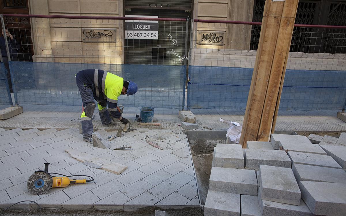 Las obras del eje verde de Consell de cent cambian de fase