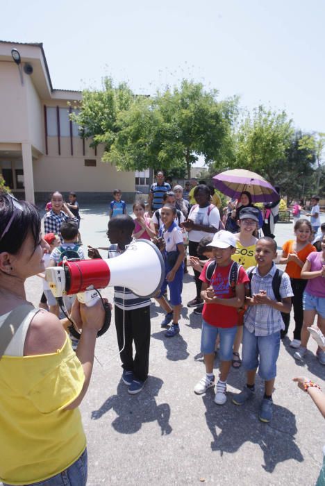 Protesta a l'escola Baldiri Reixach