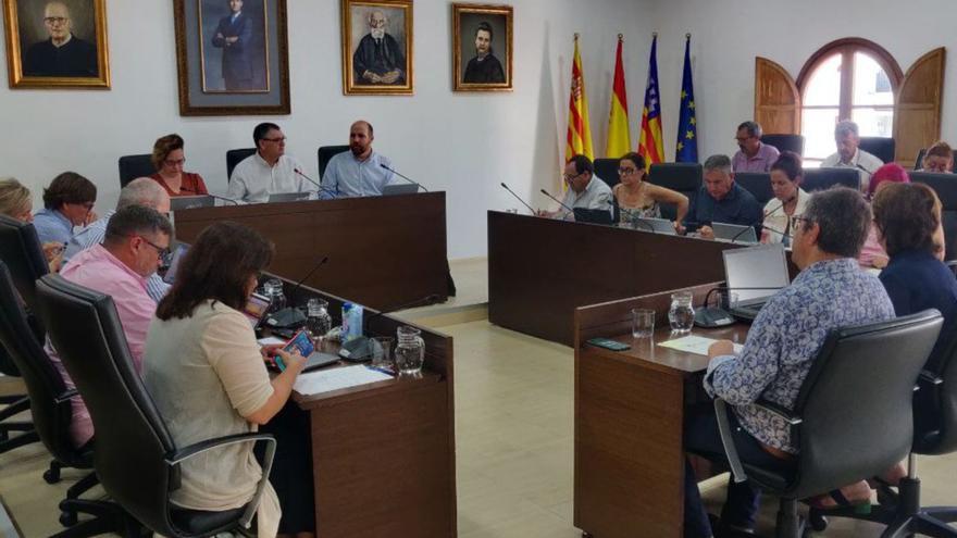 Sant Josep aprueba reforzar la seguridad y mejorar el acceso a la playa de es Cavallet