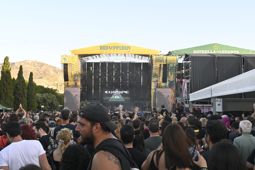 Ambiente de la segunda jornada del Rock Imperium Festival en Cartagena