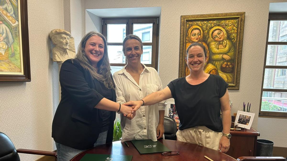 Ana Isabel Esteban, Paula Fernández y Ángela Troitiño.