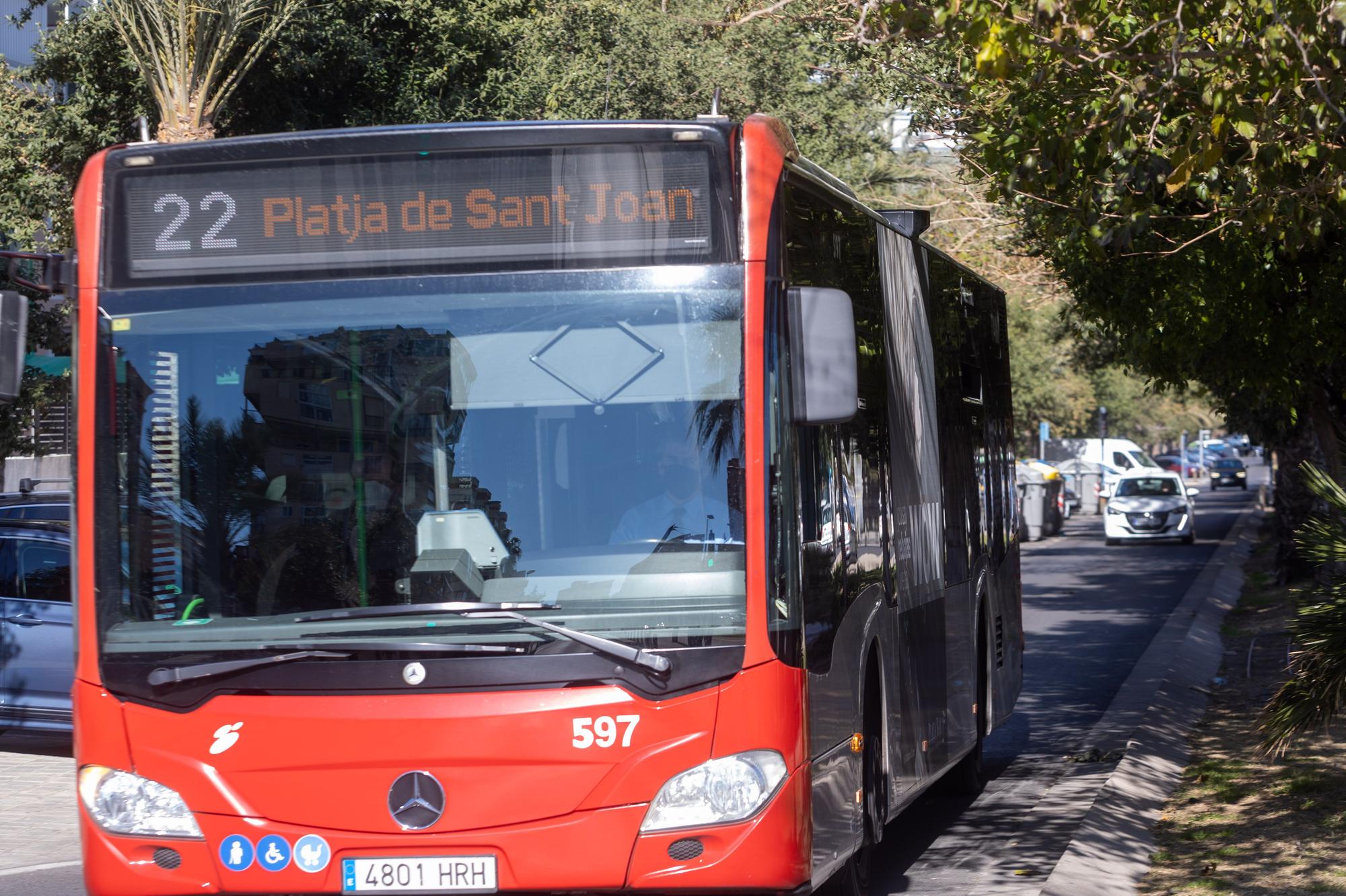 Entran en funcionamiento las nuevas líneas de autobús urbano