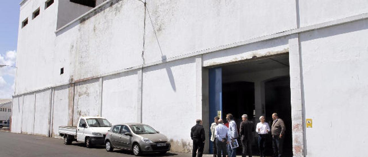 Cabildo y Puertos ven viable el Museo del Mar en el muelle pesquero de Naos