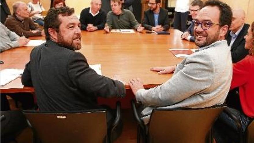 Els equips negociadors del PSOE, Ciutadans i?Compromís es van reunir ahir al Congrés.