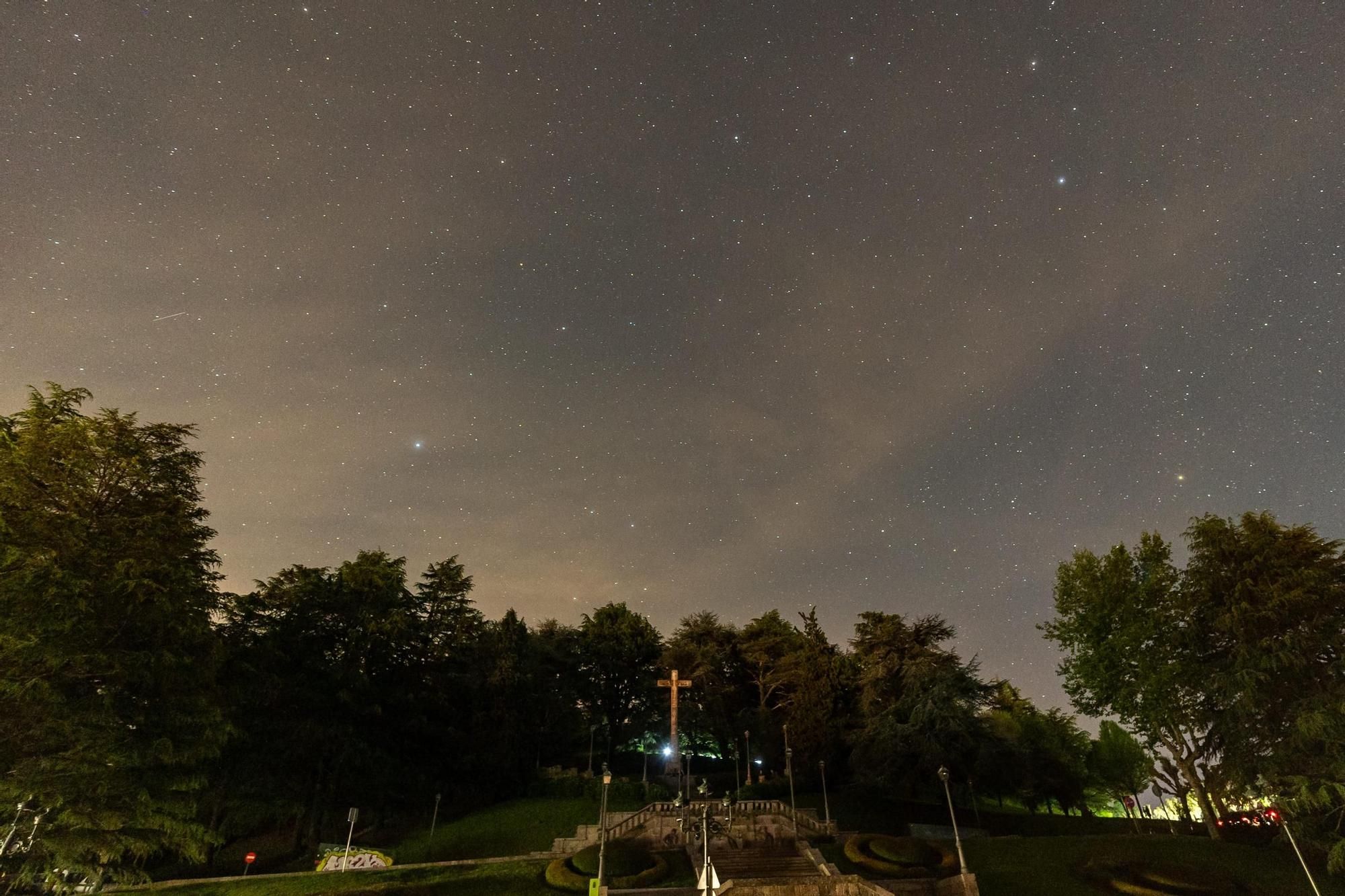 El apagón devuelve las estrellas al cielo de Vigo