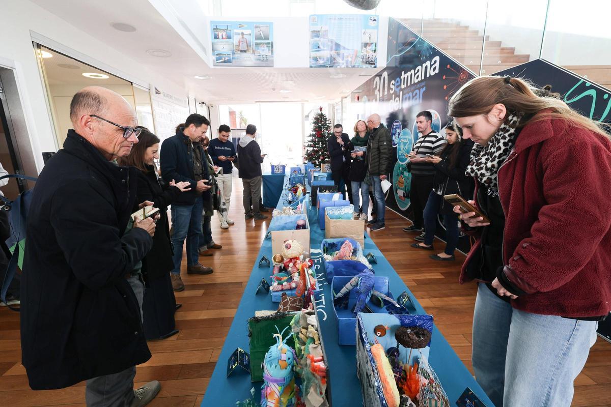 El jurado valora las maquetas presentadas