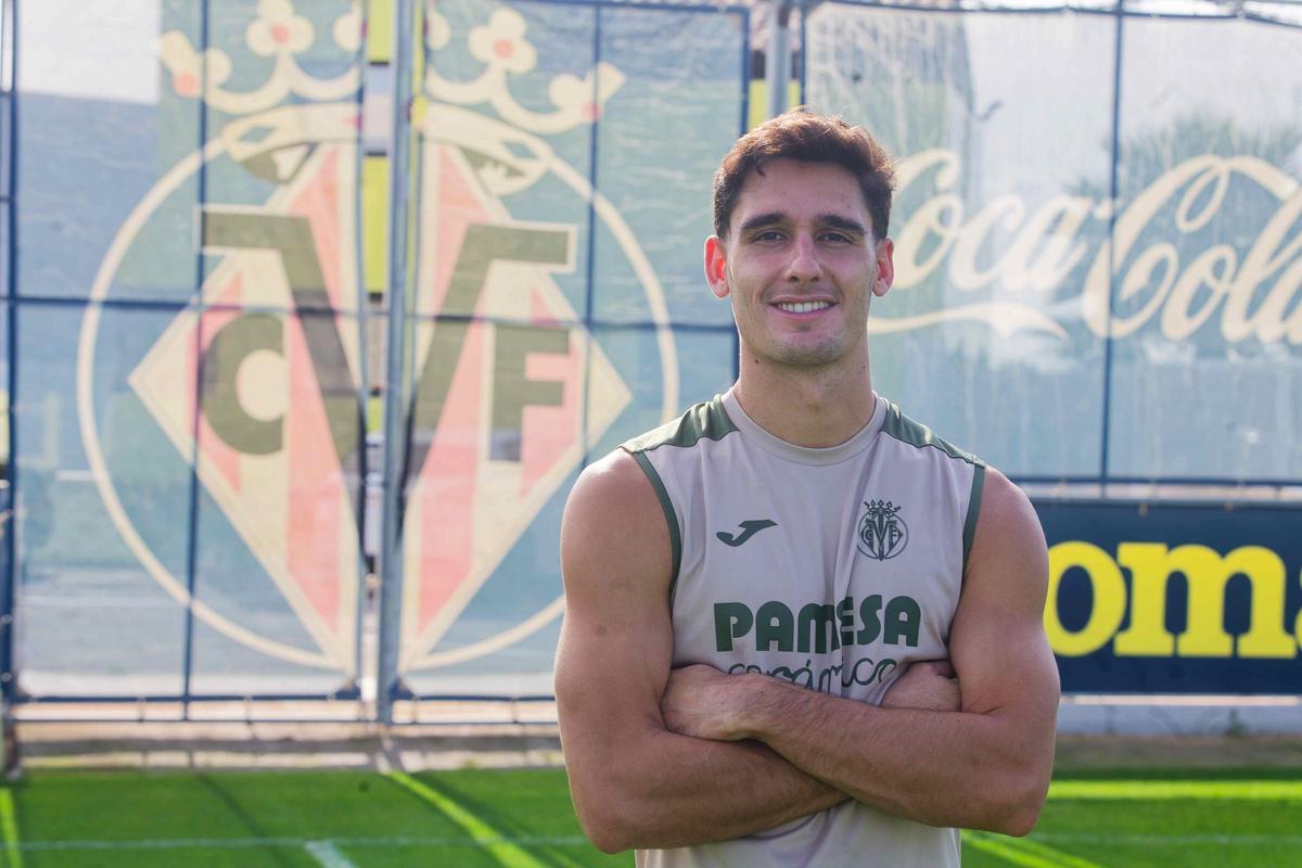 Sergi Cardona atendió a 'Mediterráneo' en el Mini Estadi de la Ciudad Deportiva del Villarreal CF.