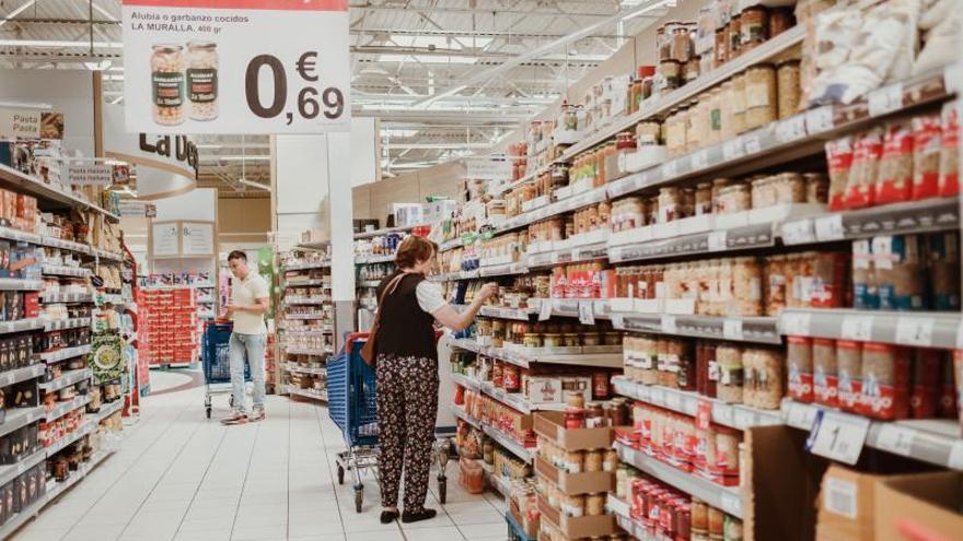 Confusión en los supermercados de Mallorca el primer día de rebaja del IVA