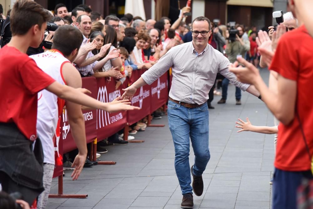 Celebració de l'ICL Manresa a la plaça Major