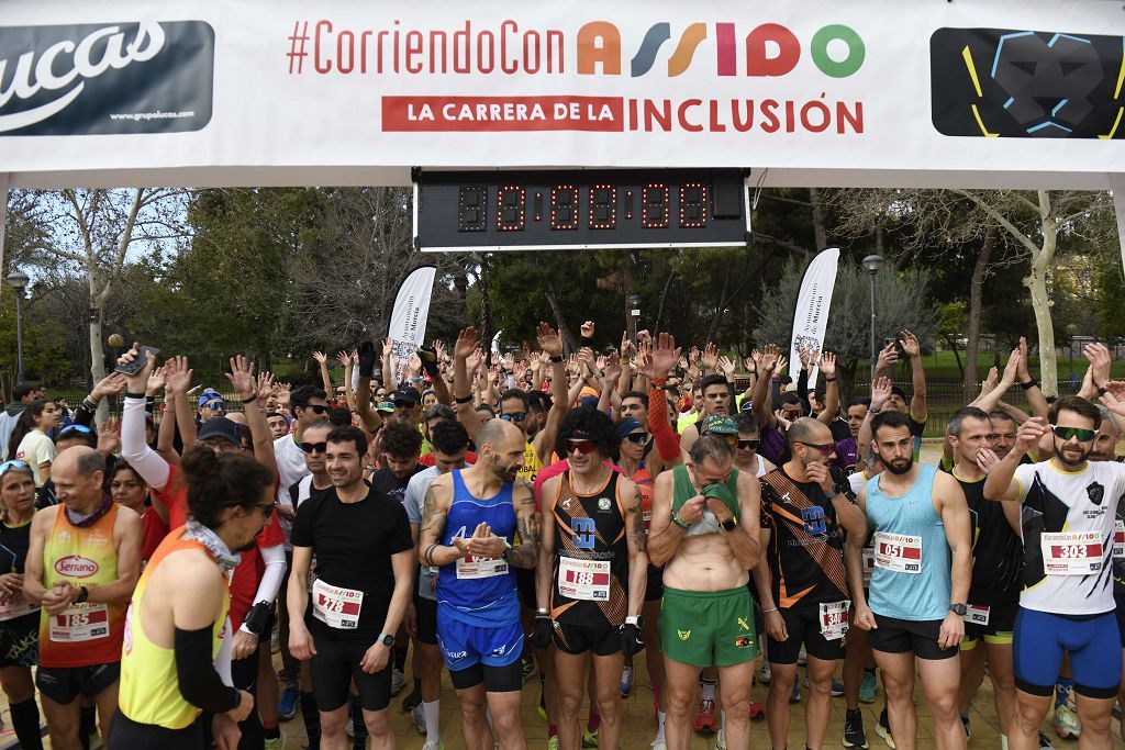 La XIII carrera solidaria Corriendo con Assido, en imágenes