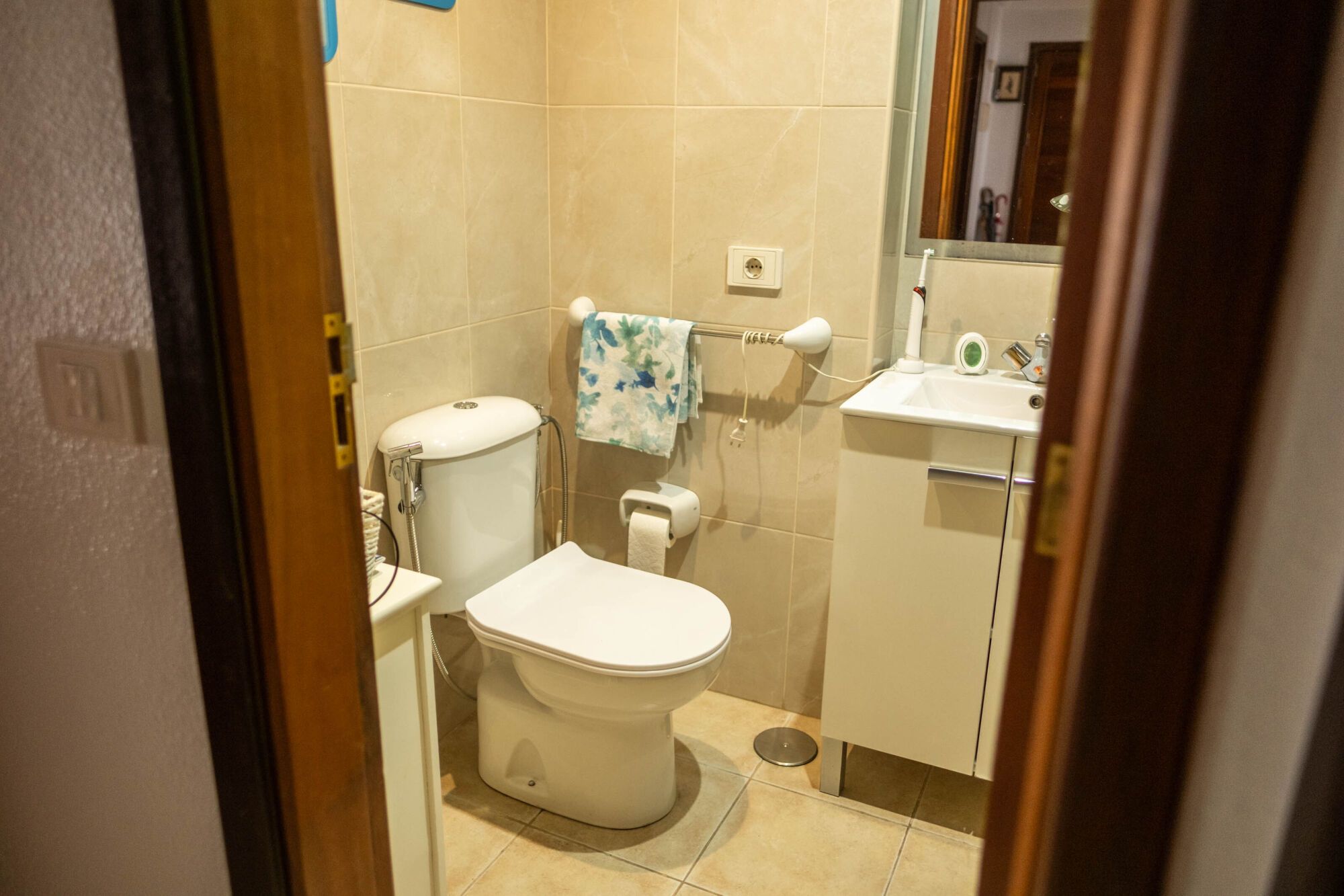 Vecinos de las viviendas del Patronato de La Candelaria, en Santa Cruz de Tenerife.