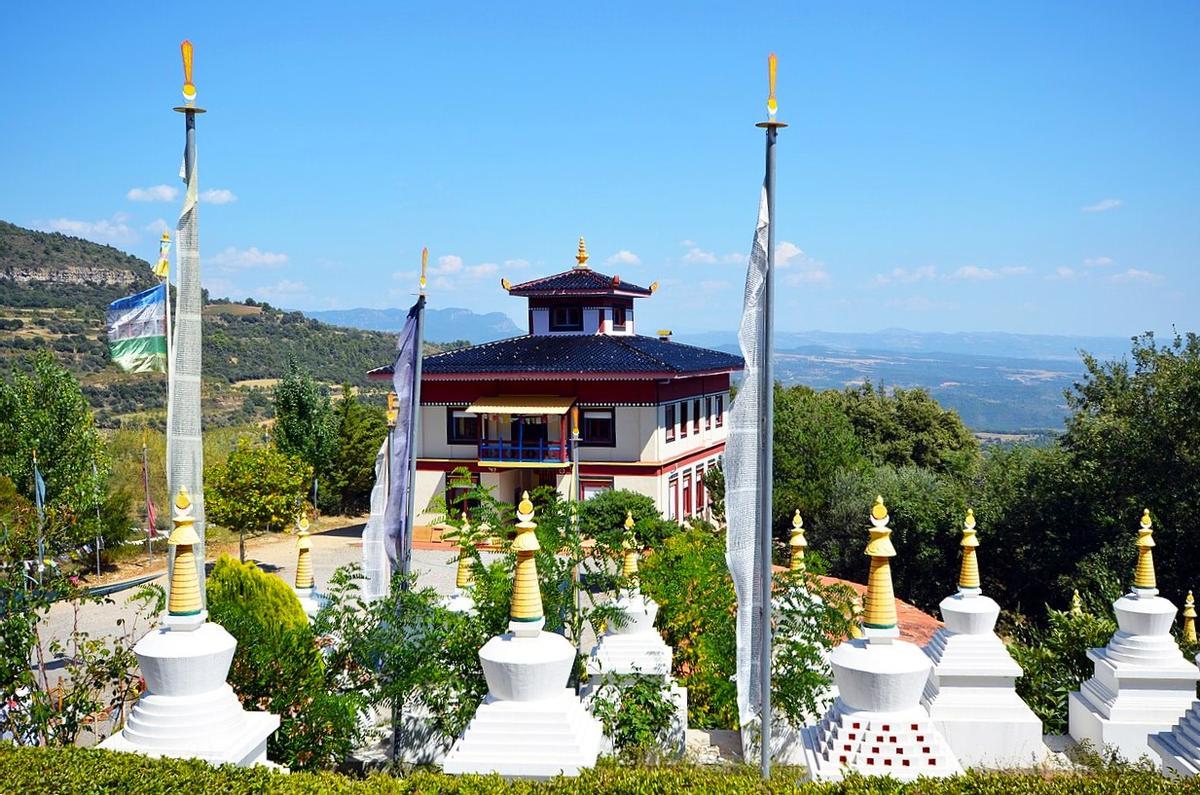 Es uno de los templos budistas más bonitos y representativos de Europa