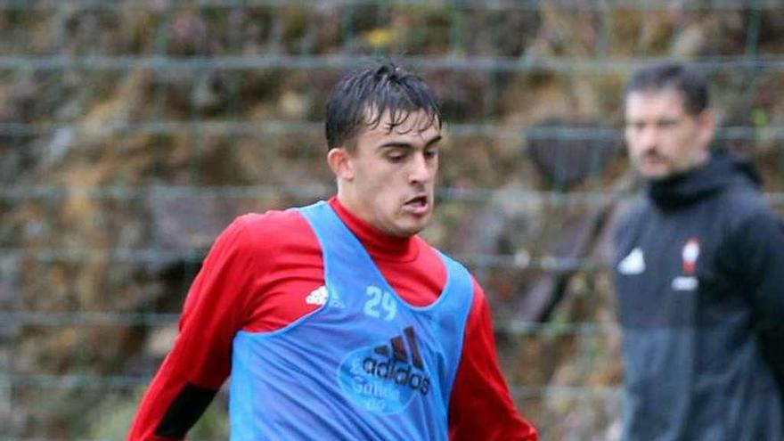 Diego Pampín, en un entrenamiento con el Celta en A Madroa.