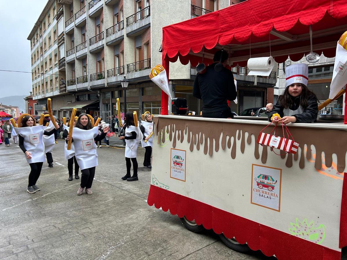 EN IMÁGENES: Salas celebra su carnaval por todo lo alto con 200 personas y 45 inscripciones