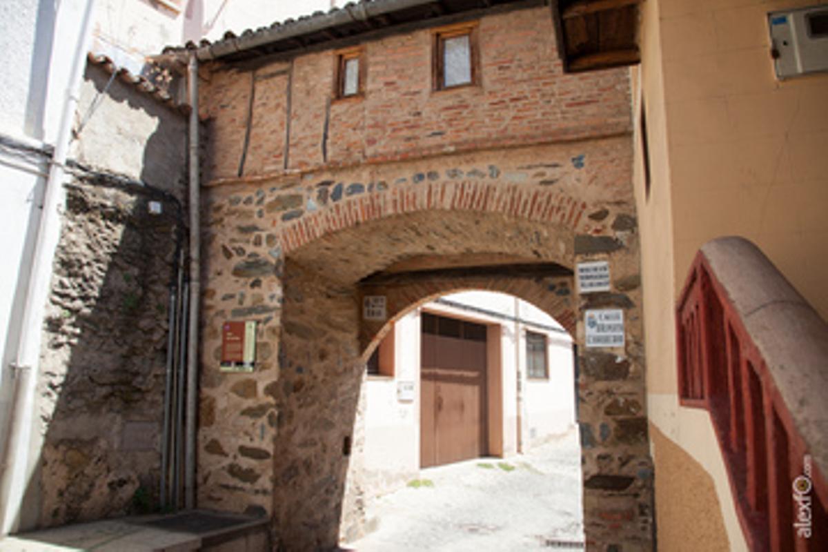 Arco de las Eras en el pueblo de Guadalupe.