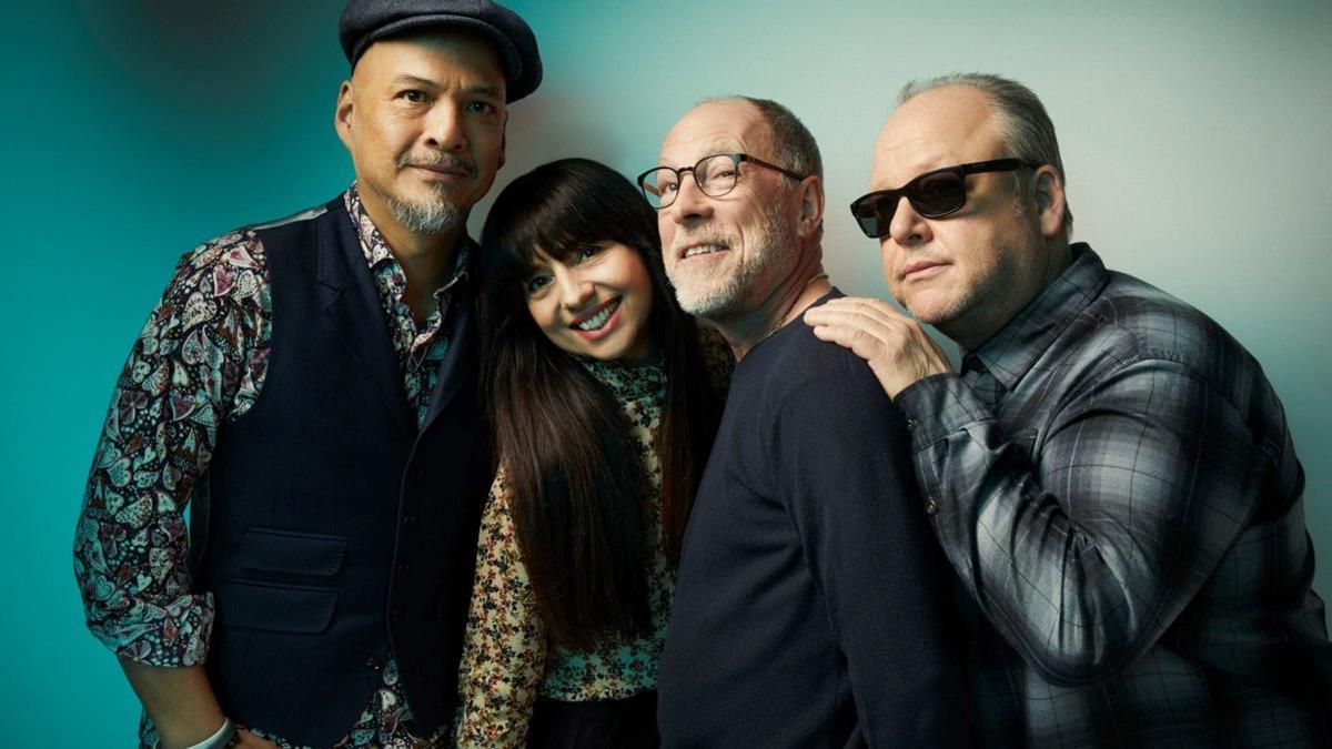 The Pixies, en una imagen promocional de 'Beneath the eyrie'