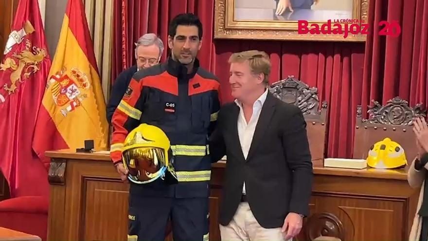 Video | Toma de posesión de dos sargentos de bomberos en Badajoz