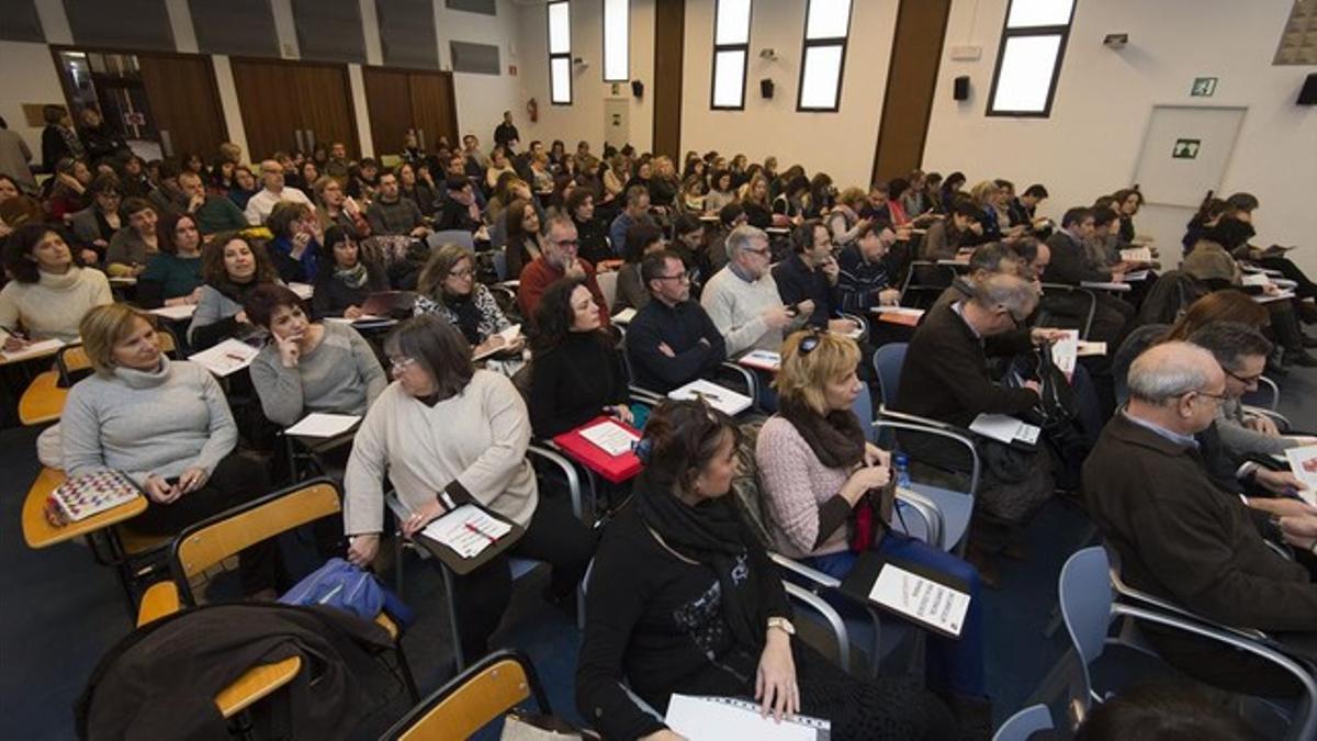 Jornada de formación a docentes en Tortosa sobre la implantación de la LOMCE.