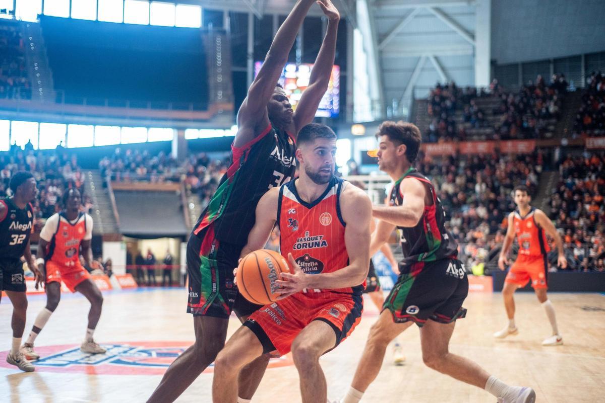 El Leyma arrolla al Cantabria (102 - 67)