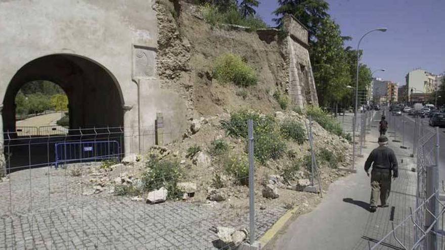 El Ayuntamiento de Badajoz encargará ahora un análisis a fondo del estado del Baluarte de Trinidad