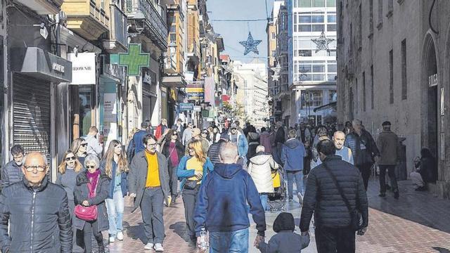 El hundimiento del turismo por la covid es la causa principal pero no única de la caída balear. | GUILLEM BOSCH