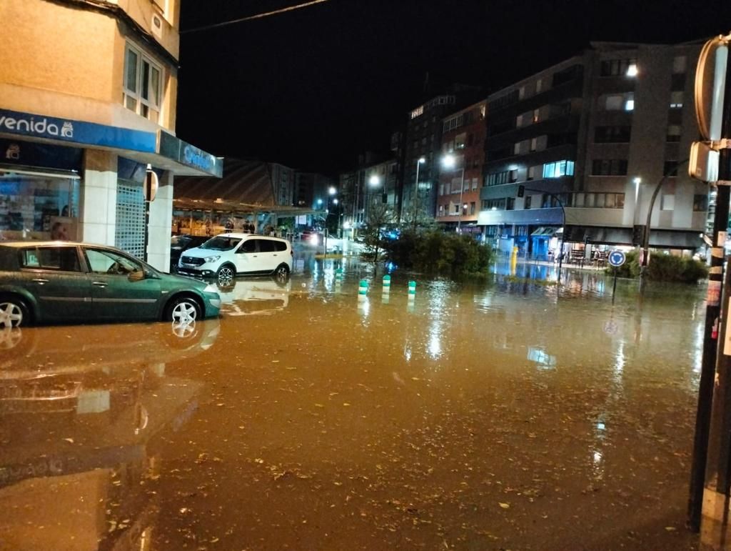 En Imágenes: Inundación en Pola de Siero tras una espectacular tromba de agua