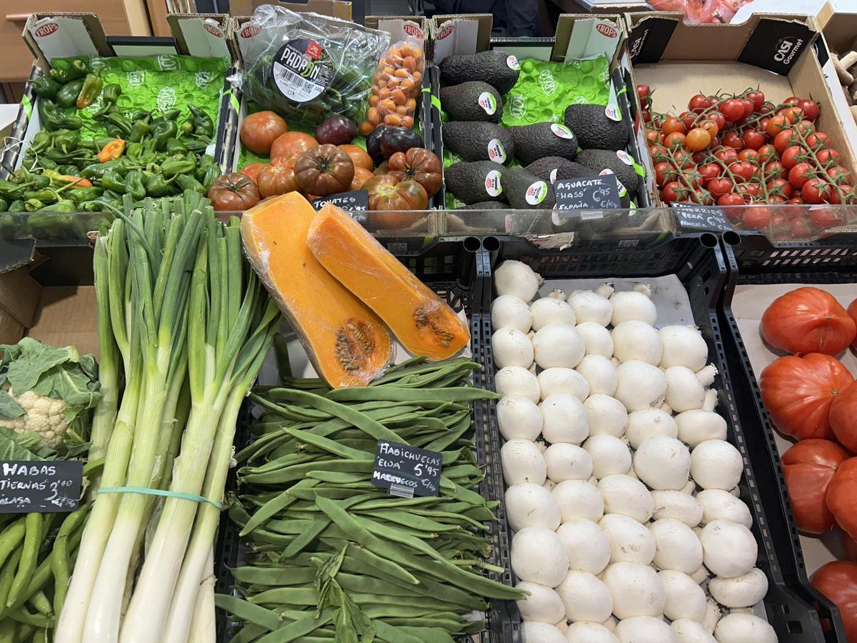Productos frescos en el Mercado de Bailén