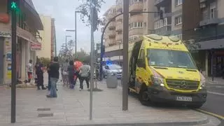 Herido un hombre al caerle encima un toldo arrancado por el viento en el centro de Ibiza