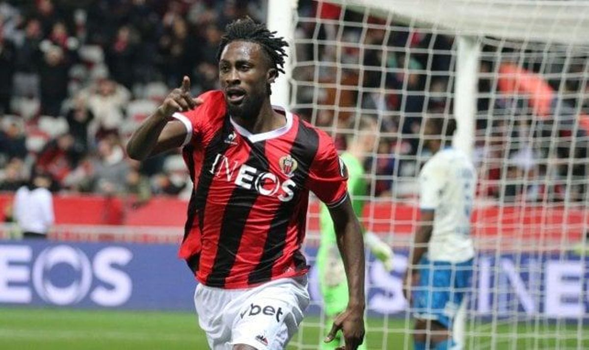 Evann Guessand, delantero centro del Niza que agrada al Villarreal.