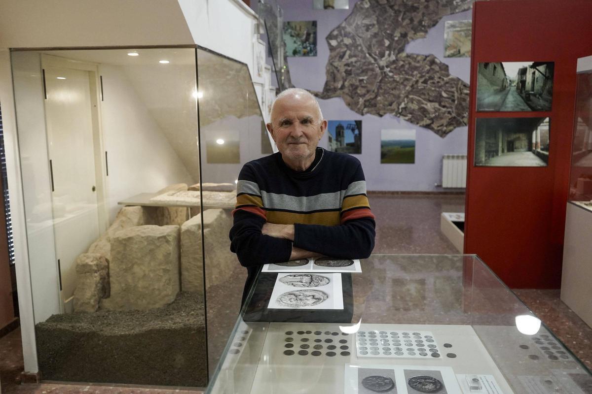 Jordi Segura al museu municipal de Prats de Rei que porta el nom de l’arqueòleg Josep Castellà Real