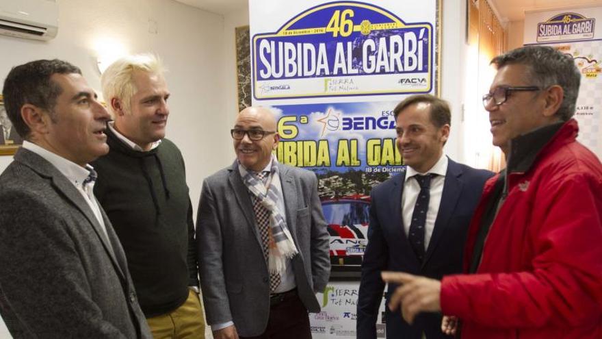 Cañizares acompañó a las autoridades de Serra y la federación en la presentación de la prueba.