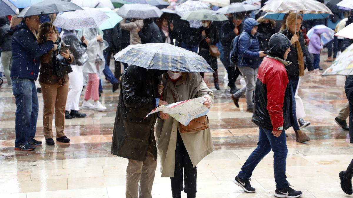 Arrecia el temporal en el interior de Valencia