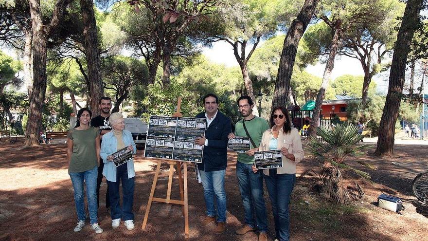 El edil de Medio Ambiente, Manuel Cardeña, y miembros de colectivos, en el Parque Vigil de Quiñones.