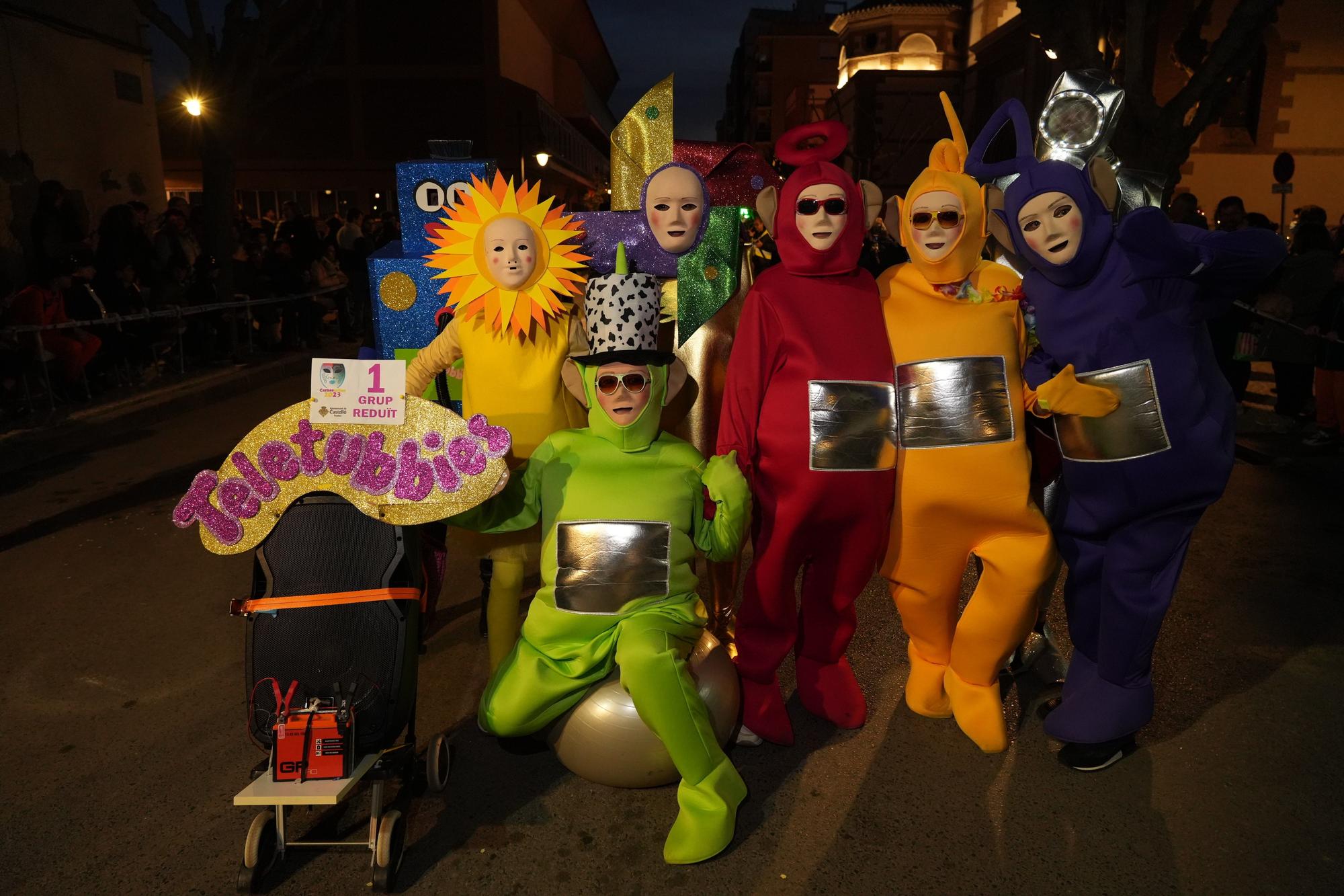 GALERÍA | El Grao de Castelló se disfraza para celebrar el Carnaval