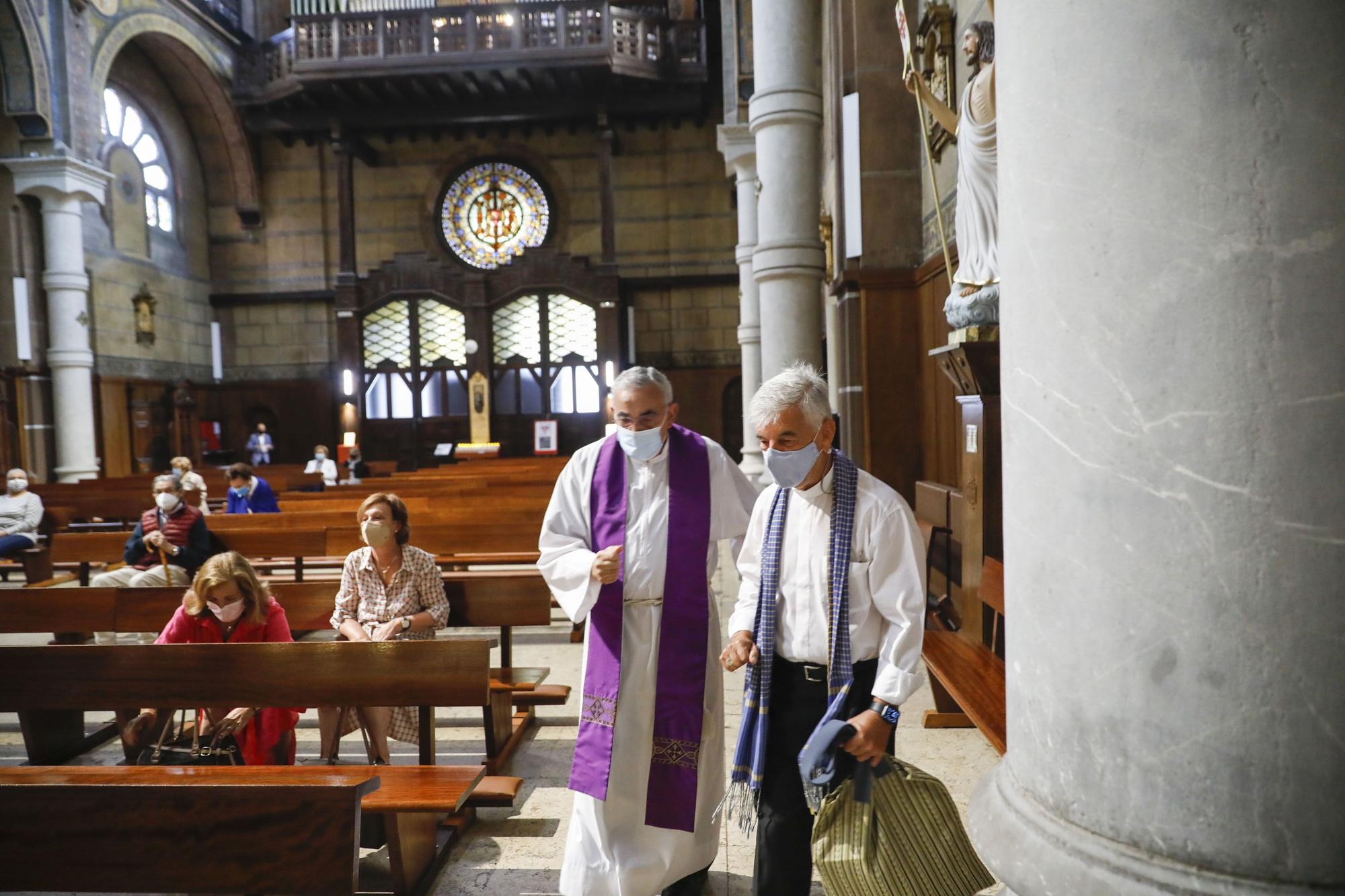 Kike Figaredo pone rumbo a Camboya tras una misa en la Basílica de Gijón