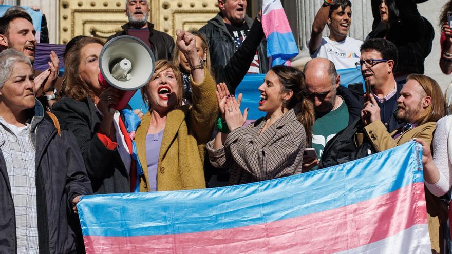 Llum verda definitiva a la nova llei de l&#039;avortament i la &#039;llei trans&#039;