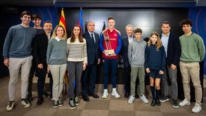 Ter Stegen y Rafa Yuste en la entrega del premio Aldo Rovira de la temporada 2022/23