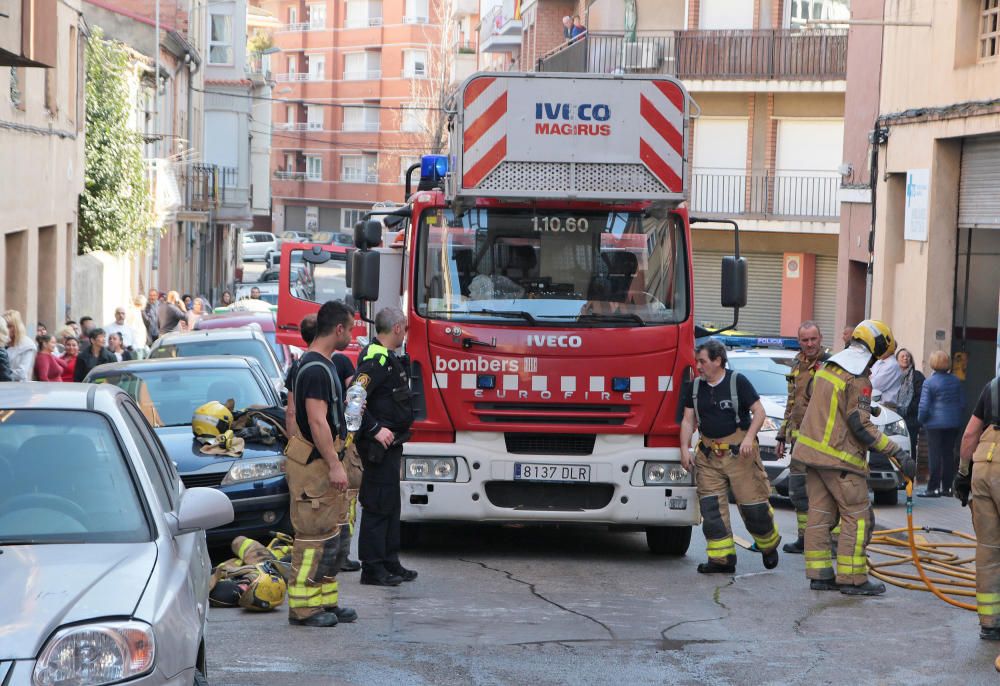 Incendi al carrer General Prim de Manresa