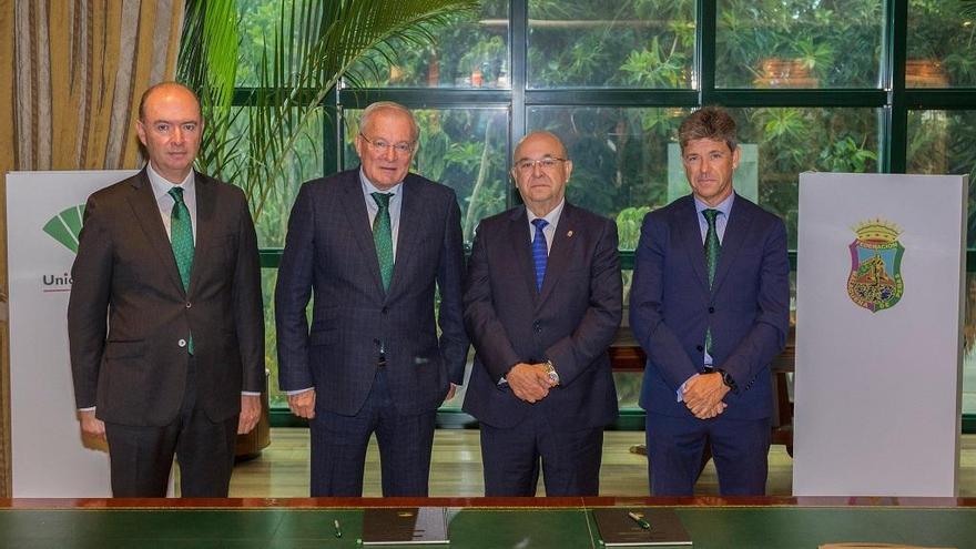 Unicaja Banco ampara a la Federación de Peñas mediante la firma de un convenio