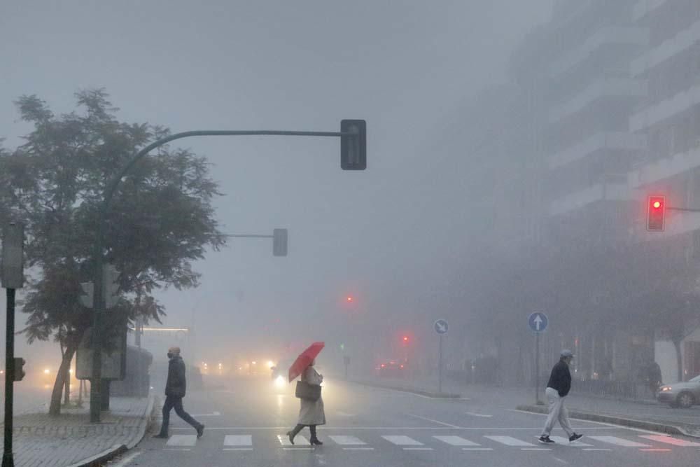 Córdoba despierta bajo la niebla