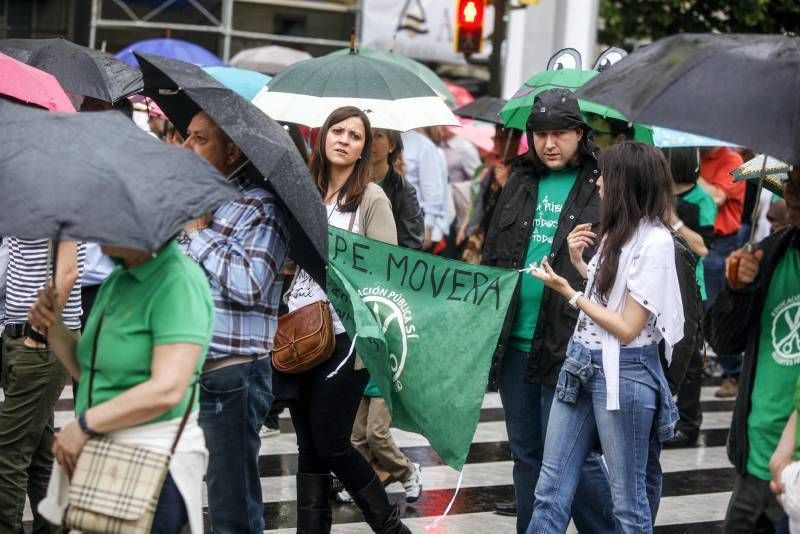 Fotogalería de la protesta en Zaragoza contra la 'ley Wert' y los recortes