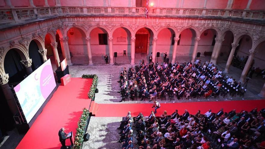 La Cámara de Comercio de Orihuela se prepara para una Noche de la Economía histórica