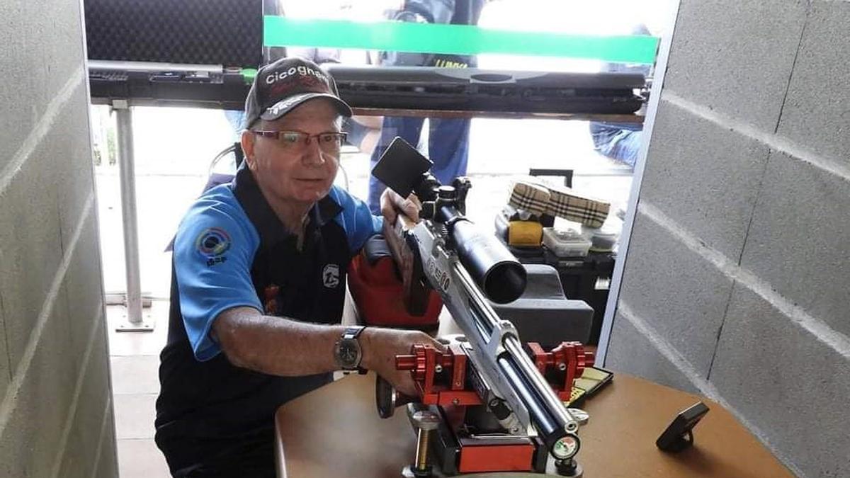Juan Ripoll, campeón de España de tiro de precisión con 75 años