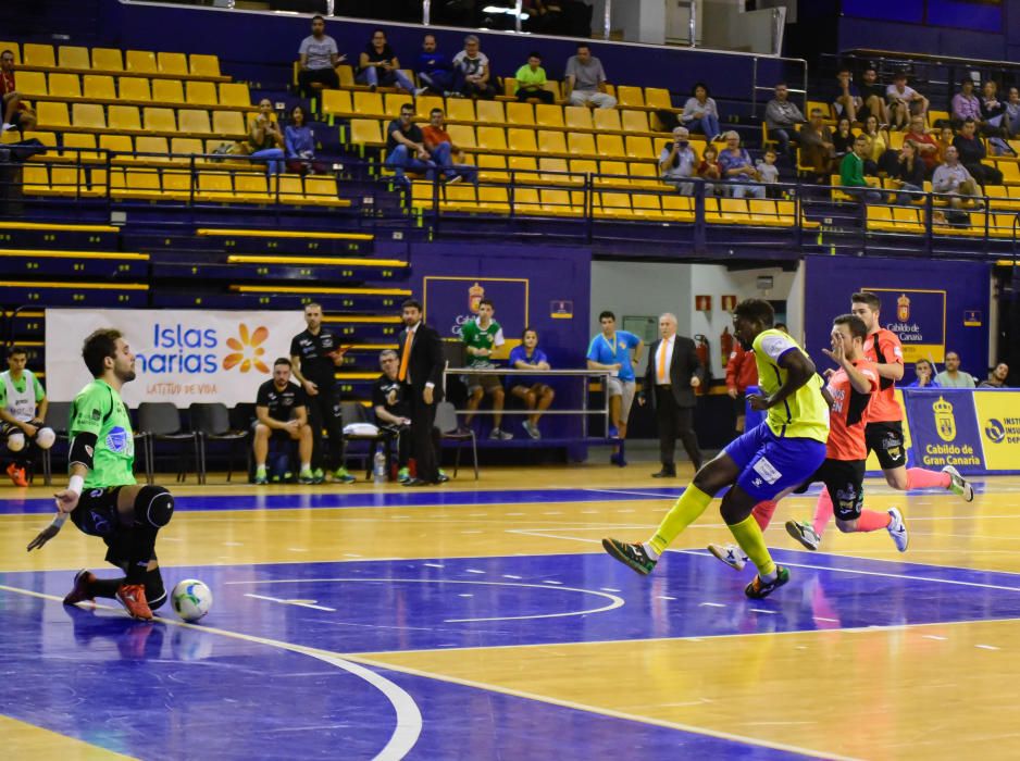 Partido de fútbol sala entre Gran Canaria y ...