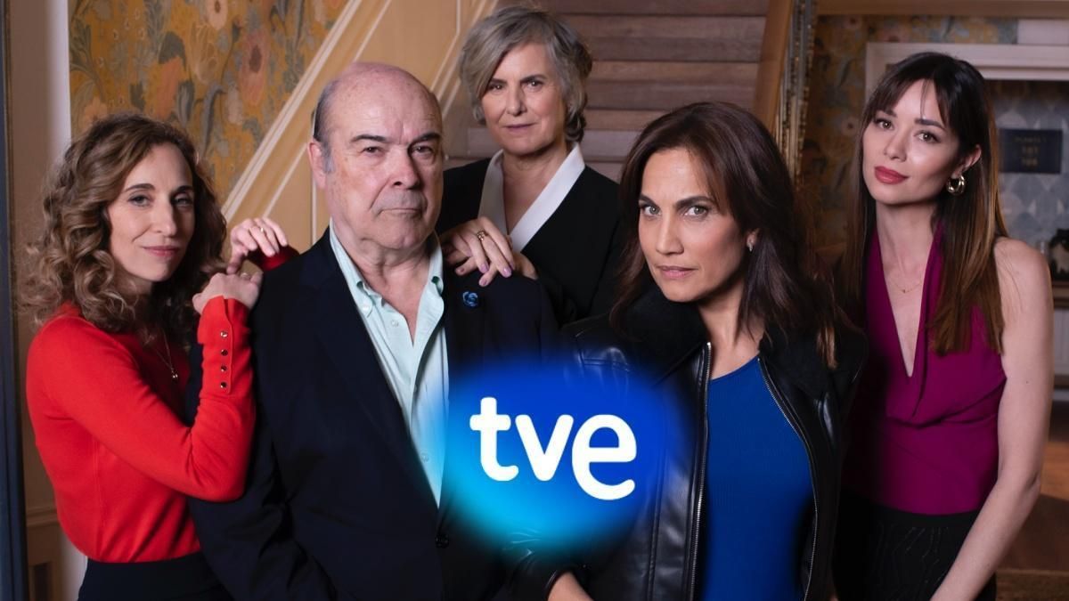 Elenco de '4 estrellas'.