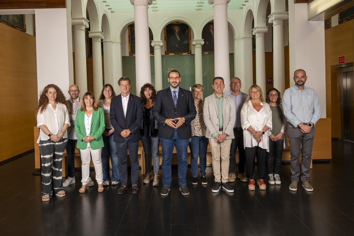 L’alcalde Bote divideix l’Ajuntament de Mataró en cinc grans àrees